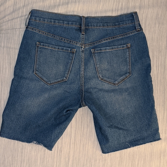 Bermuda High Rise Shorts Old Navy - Picture 2 of 3